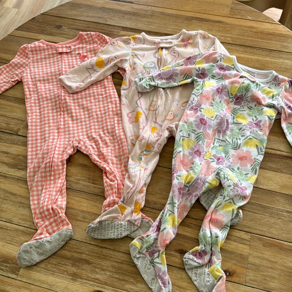 Carters 3 pack of footed sleep and play pajamas 12m